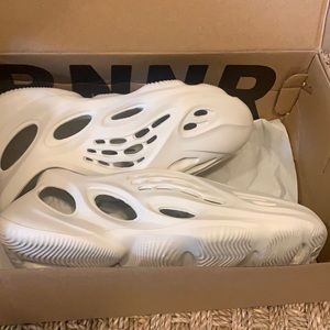 Yeezy foam Runner size 4 “cross posting” SOLD